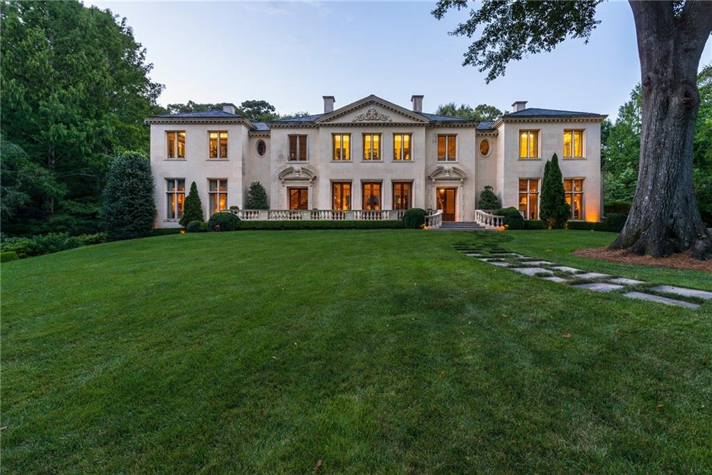 881 W Conway Drive NW